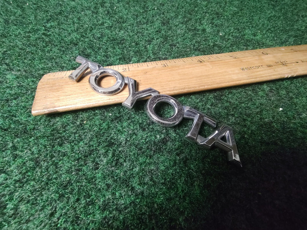 Toyota Rear Trunk Lid Emblem About 4" Chrome OEM 4L4