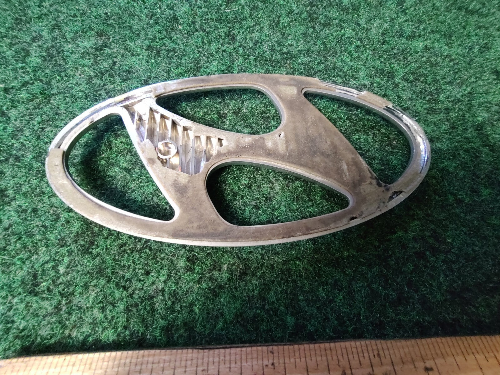 Hyundai Emblem Logo Symbol Badge Chrome OEM Nameplate Name Plate 4L8