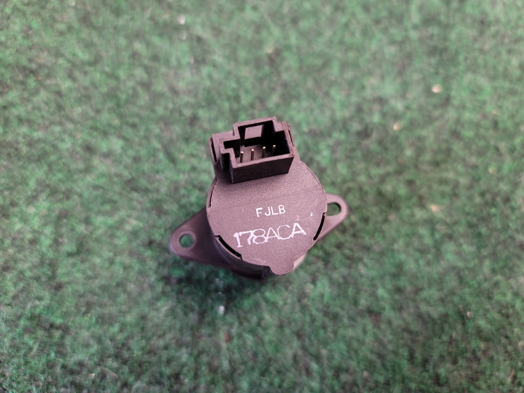 2016 Challenger Cabin Air Temperature Sensor Part# 178ACA 6L9