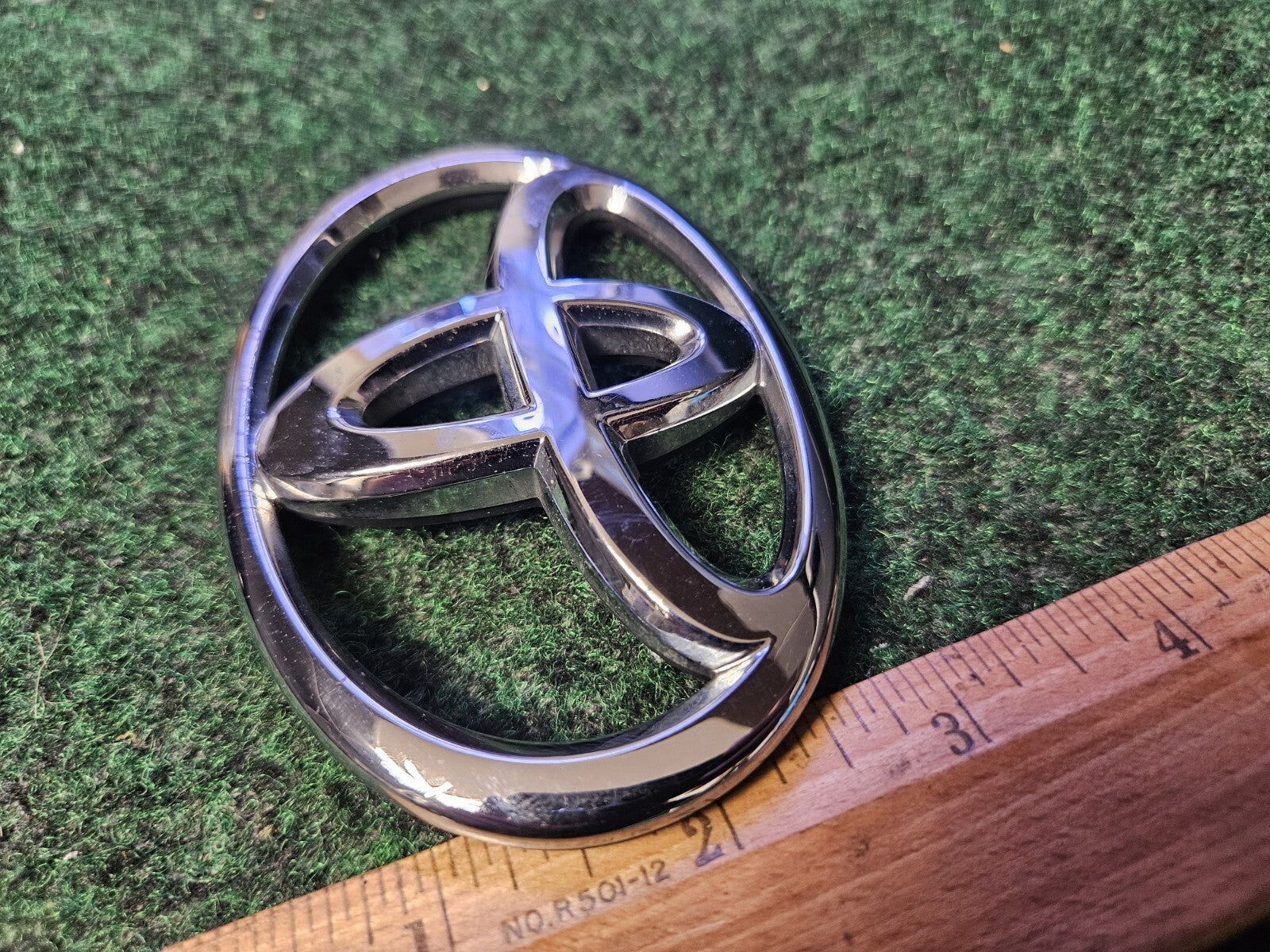 2006-2012 Toyota RAV4 Rear Trunk Hatch Emblem Badge Logo Chrome OEM Genuine 6L4