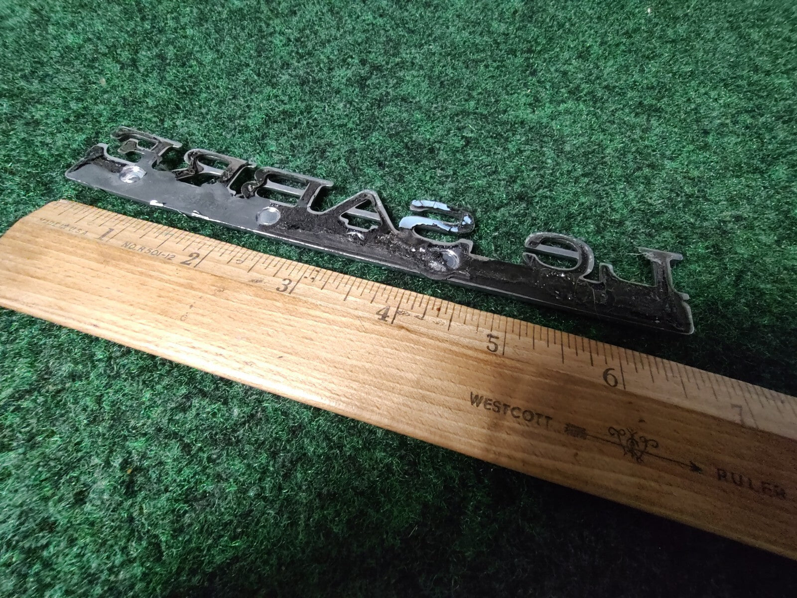 97 98 99 BUICK LESABRE LIMITED REAR LID SIDE EMBLEM LOGO BADGE SYMBOL OEM 6S5