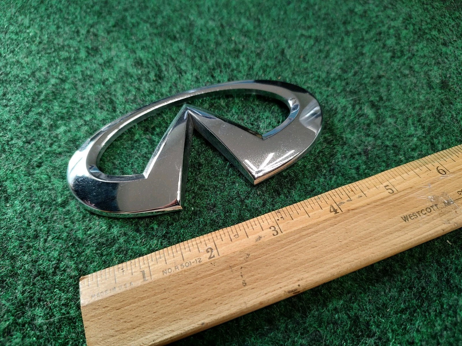 2008-2010 Infiniti M35 M45 Rear Trunk Emblem Chrome 84890 EJ70B OEM 1S1