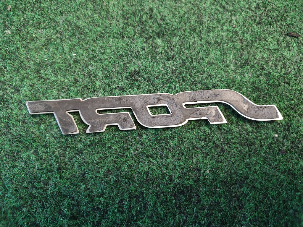FORD FUSION TAURUS EXPLORER ESCAPE FOCUS SPORT EMBLEM LOGO BADGE USED OEM 2M9