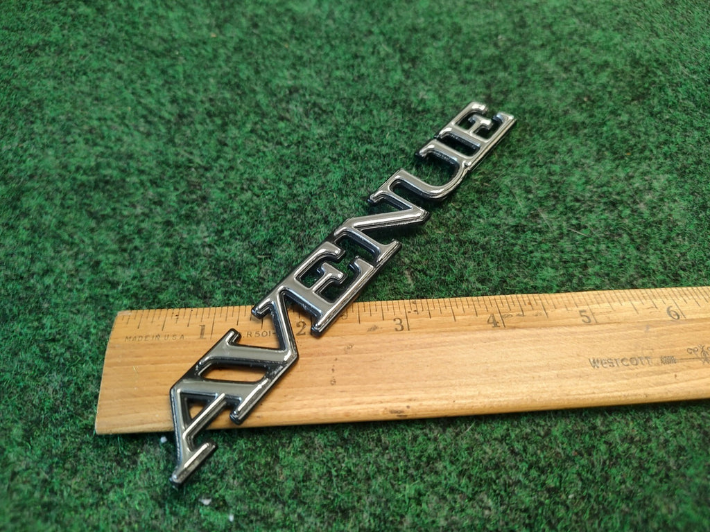 1998-2004 BUICK PARK AVENUE SIDE EMBLEM LOGO BADGE SYMBOL LETTERS OEM 3S8