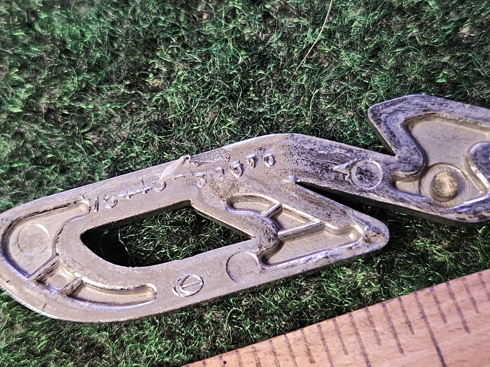 Toyota 4WD REAR GATE SIDE EMBLEM LOGO BADGE NAME PLATE 6L4