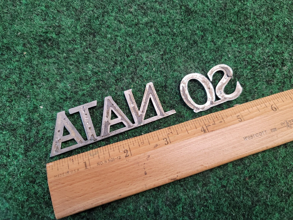 02 03 04 05 Hyundai Sonata Emblem Badge Logo Letters Trunk Rear Chrome OEM 2M4