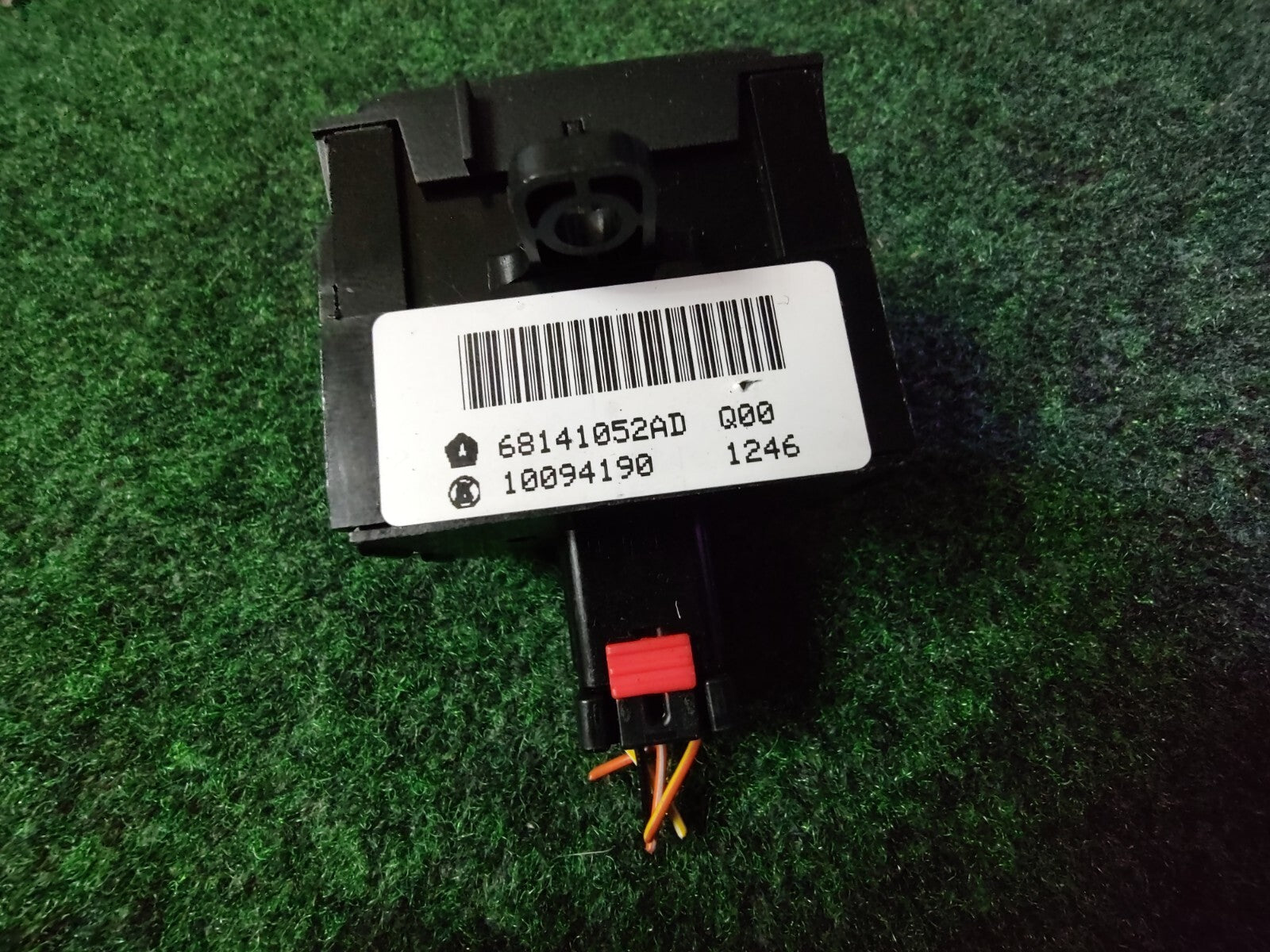 2015-2022 CHRYSLER 300 DASH DIMMER LIGHT SWITCH CONTROL 68141052AD OEM 1M6