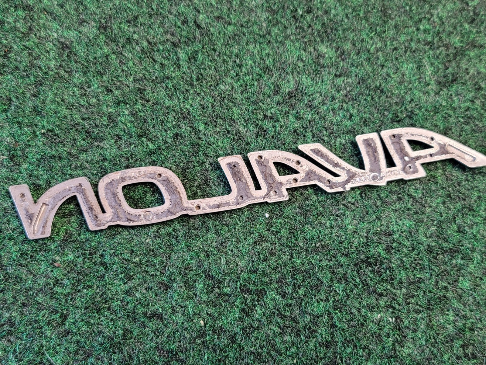 2000-2004 Toyota Avalon Rear Trunk Lid Tailgate Emblem 75442AC030 OEM 1M6