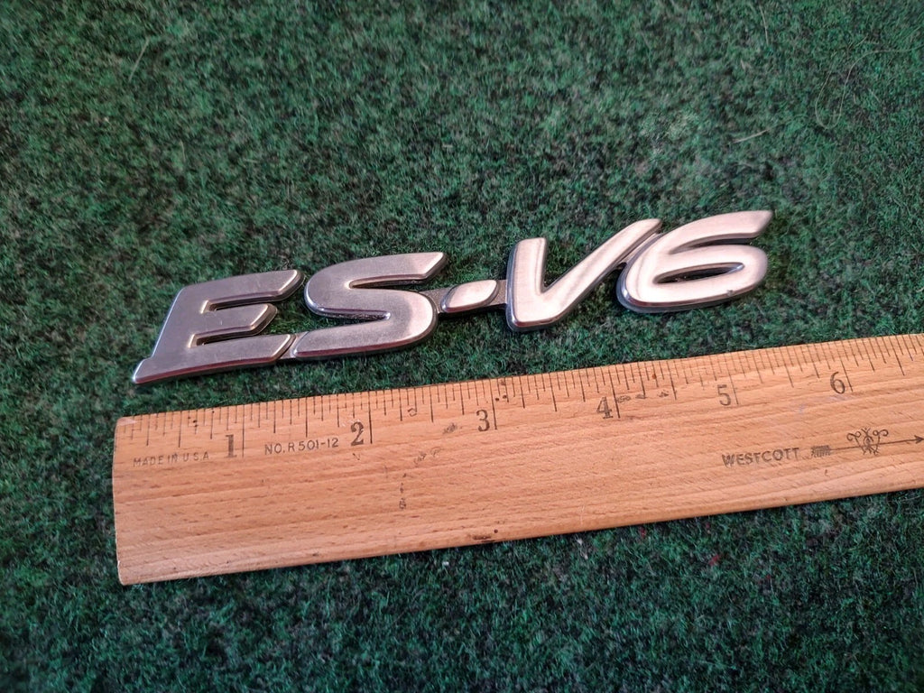 01-04 Mazda Tribute ES-V6 Rear Trunk Emblem Liftgate Nameplate Badge 02 03 3S1