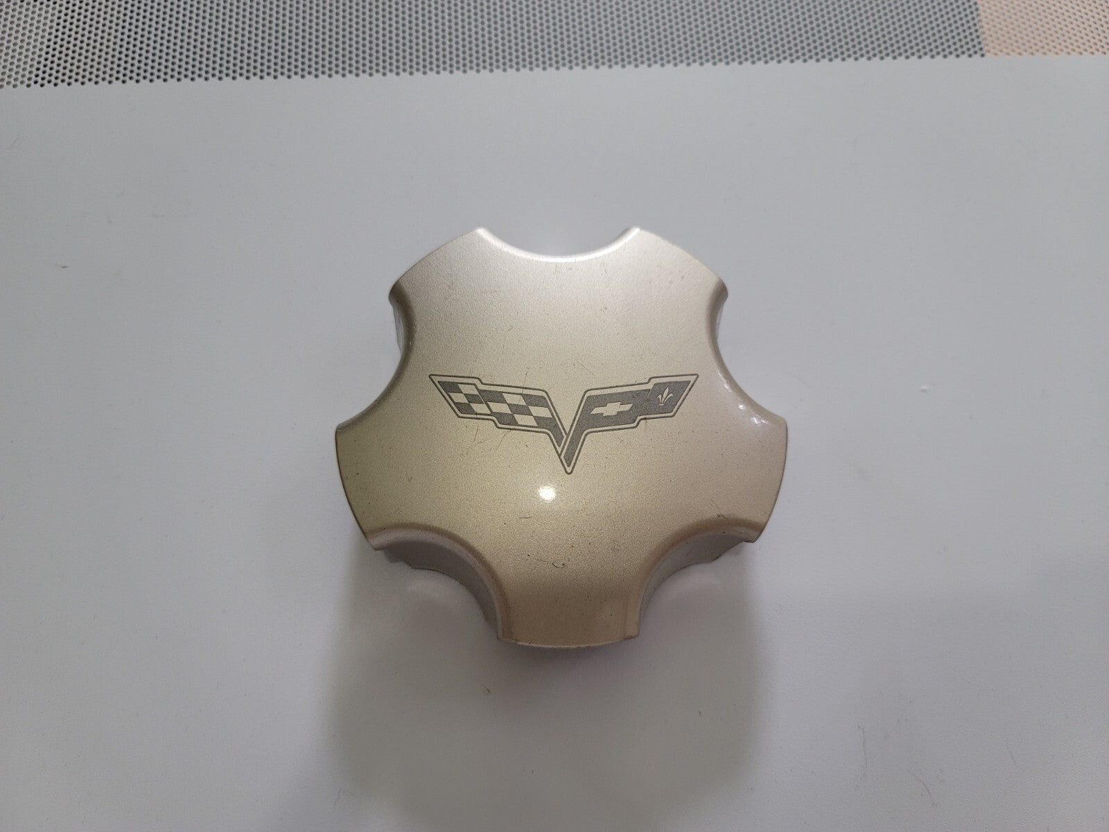 OEM Center Cap for 2005-2008 Chevy Corvette Beige / Tan 9594652 5207 5209 9L4