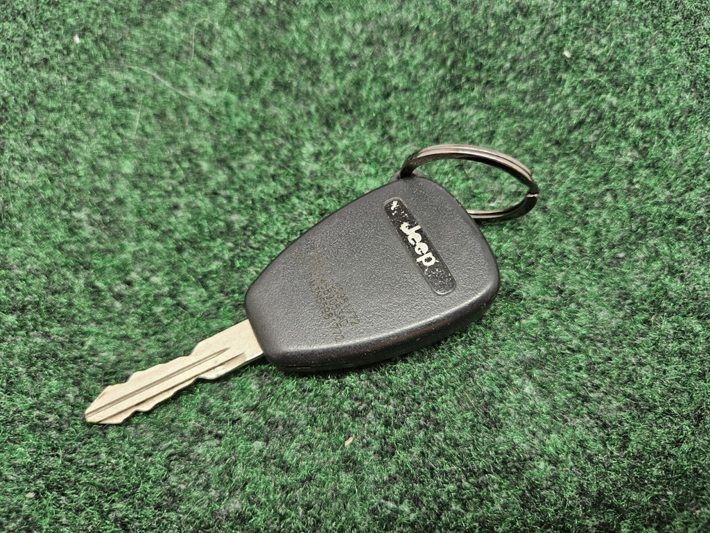 OEM CHRYSLER PACIFICA JEEP LIBERTY KEYLESS REMOTE KEY FOB KEY Used Cut Key GL3