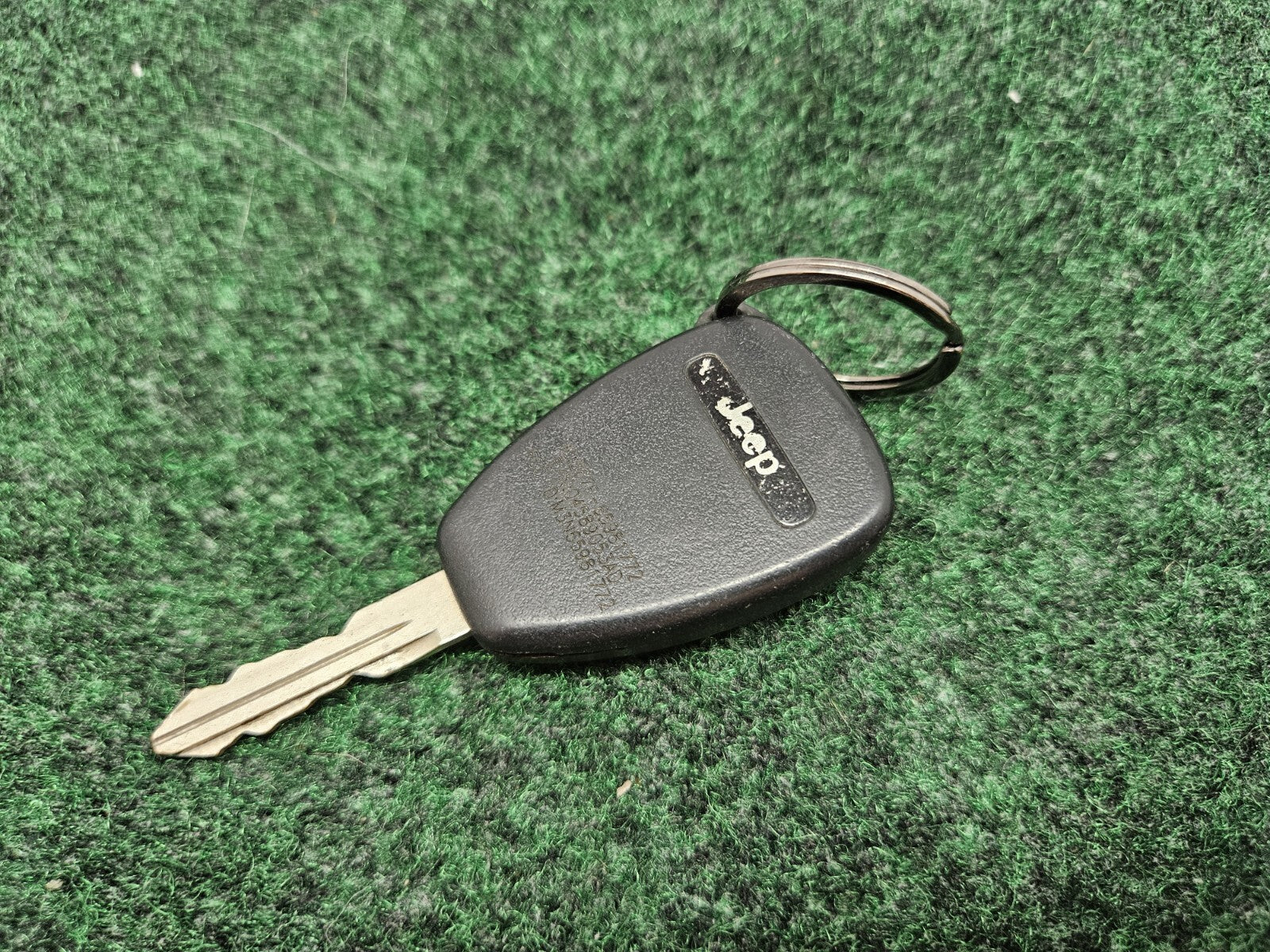 OEM CHRYSLER PACIFICA JEEP LIBERTY KEYLESS REMOTE KEY FOB KEY Used Cut Key GL3