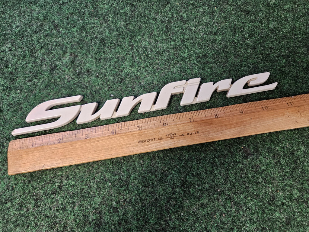 1998-2004 Pontiac Sunfire White Emblem Badge Logo Nameplate Name Plate 4M9