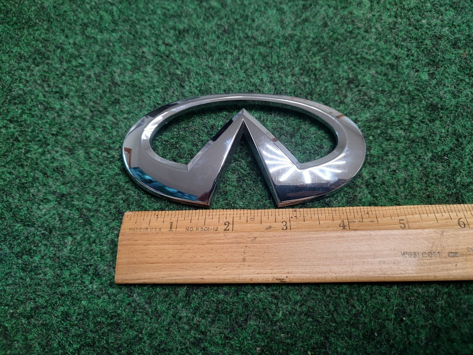 2008-2010 Infiniti M35 M45 Rear Trunk Emblem Chrome 84890 EJ70B OEM 2S9