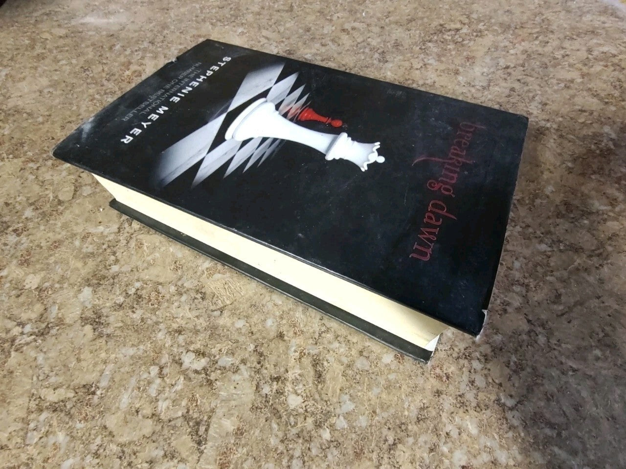 The Twilight Saga Ser.: Breaking Dawn by Stephenie Meyer Hardcover B12