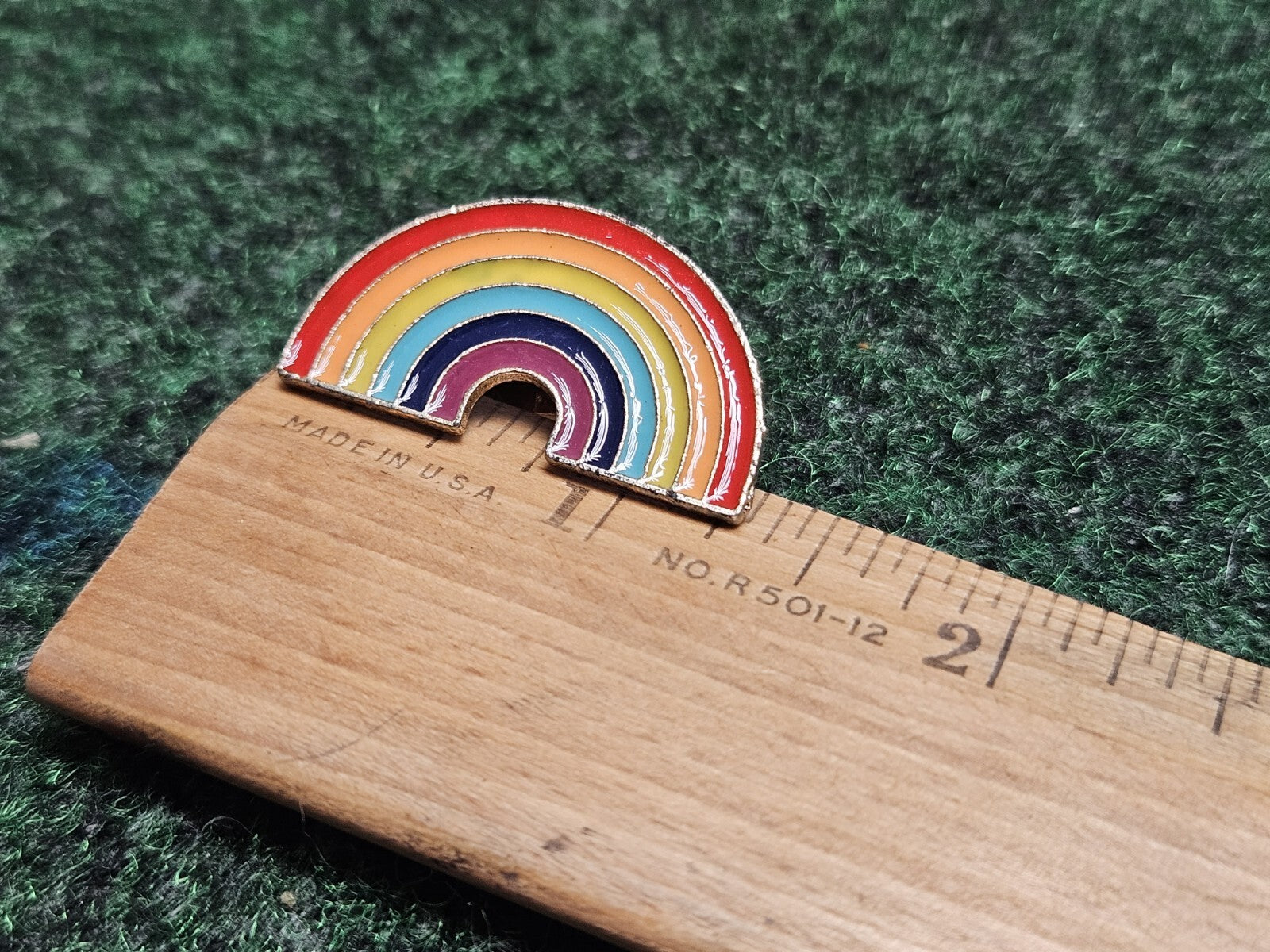 Rainbow Enamel And Cloud Collectible Pin Hat Lapel Souvenir Brooch