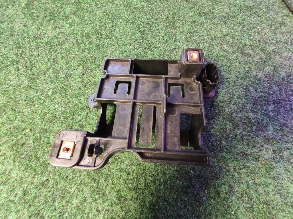 2017-2020 CHEVROLET TRAX DATA GATEWAY COMPUTER CONTROL MODULE BRACKET HOLDER BL2