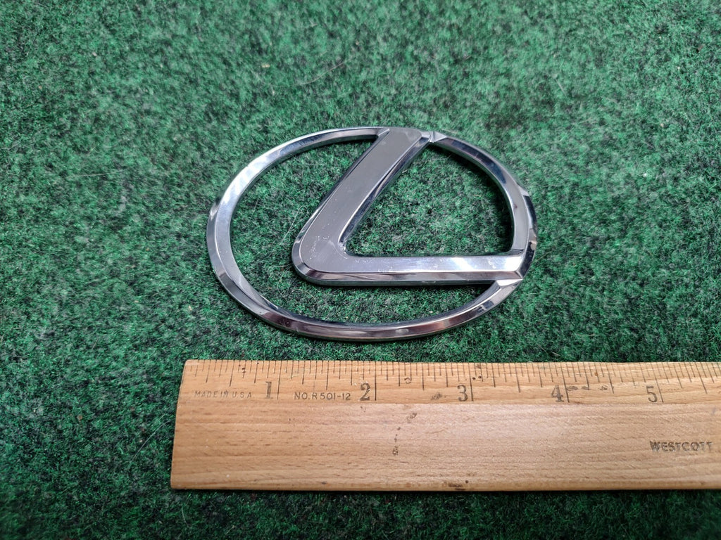 1992 1993 1994 1995 1996 96 Lexus ES300 Rear Trunk Badge Emblem 2198 OEM 1S2