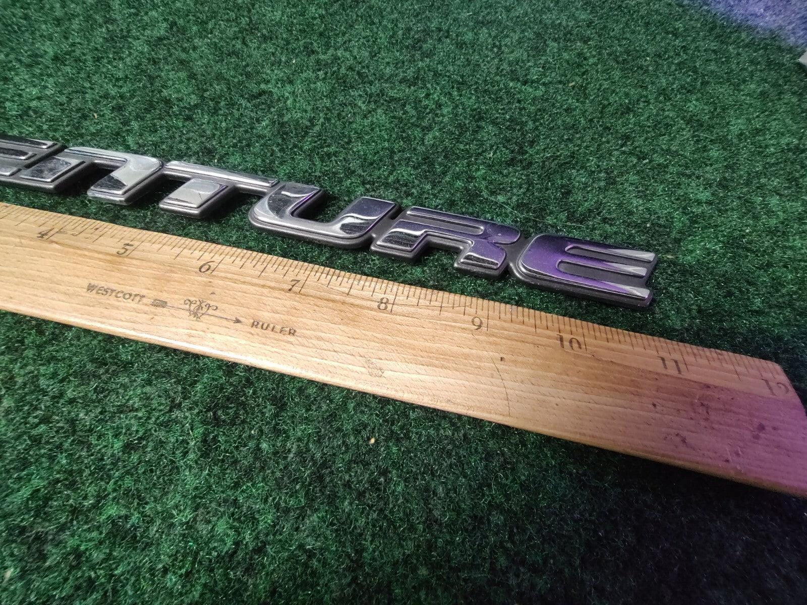 1997-2005 CHEVROLET VENTURE REAR EMBLEM BADGE LOGO CHROME OEM 6S4