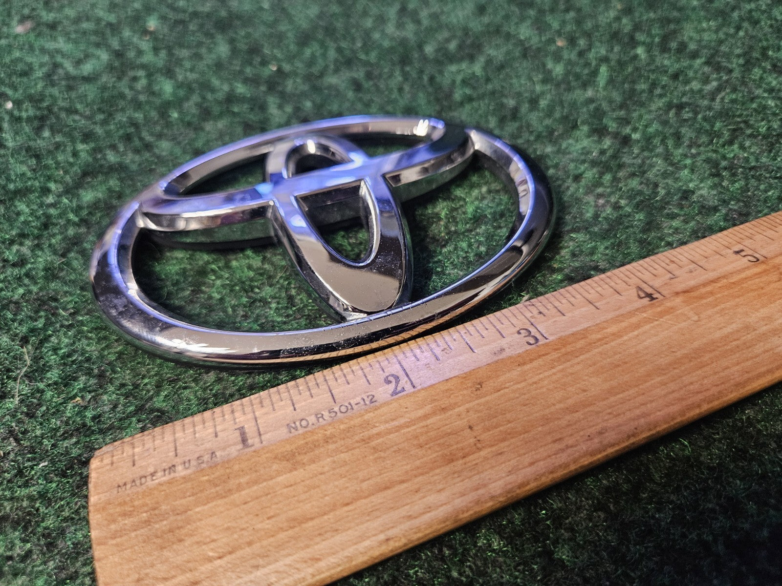 2006-2012 Toyota RAV4 Rear Trunk Hatch Emblem Badge Logo Chrome OEM Genuine 6L4