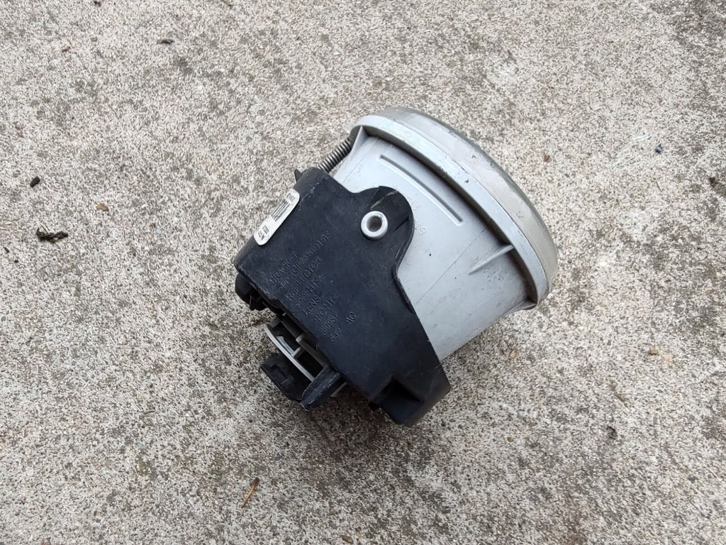 2006-2010 CHRYSLER 300 FOGLIGHT ASSEMBLY OEM 04805859AB LT5