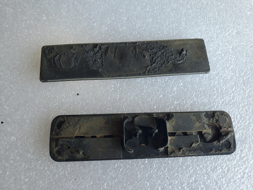 (2) Volvo OEM 1993-1997 NAME PLATE Emblem Badge Logo Nameplate VNTG