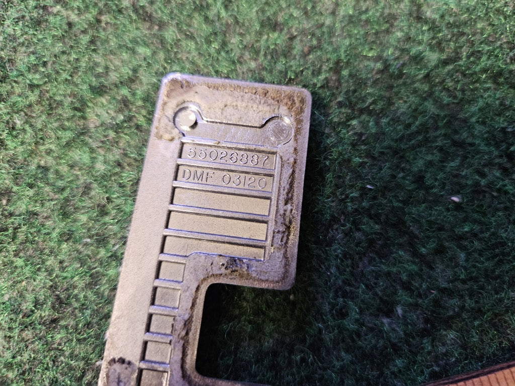 1987-1996 Dodge Dakota LE Cab Corner Emblem Name Plate Badge  55026887 5L9