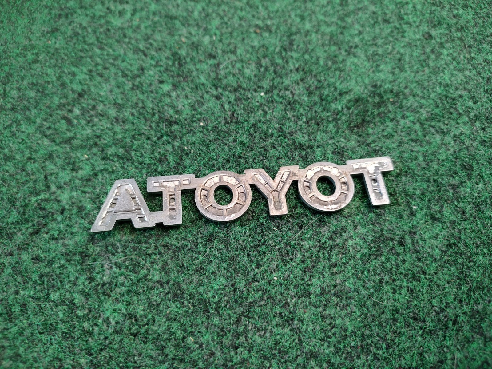 2003-2008 Toyota Matrix Liftgate Emblem Logo OEM 75441-02070 Trunk Rear 1S4