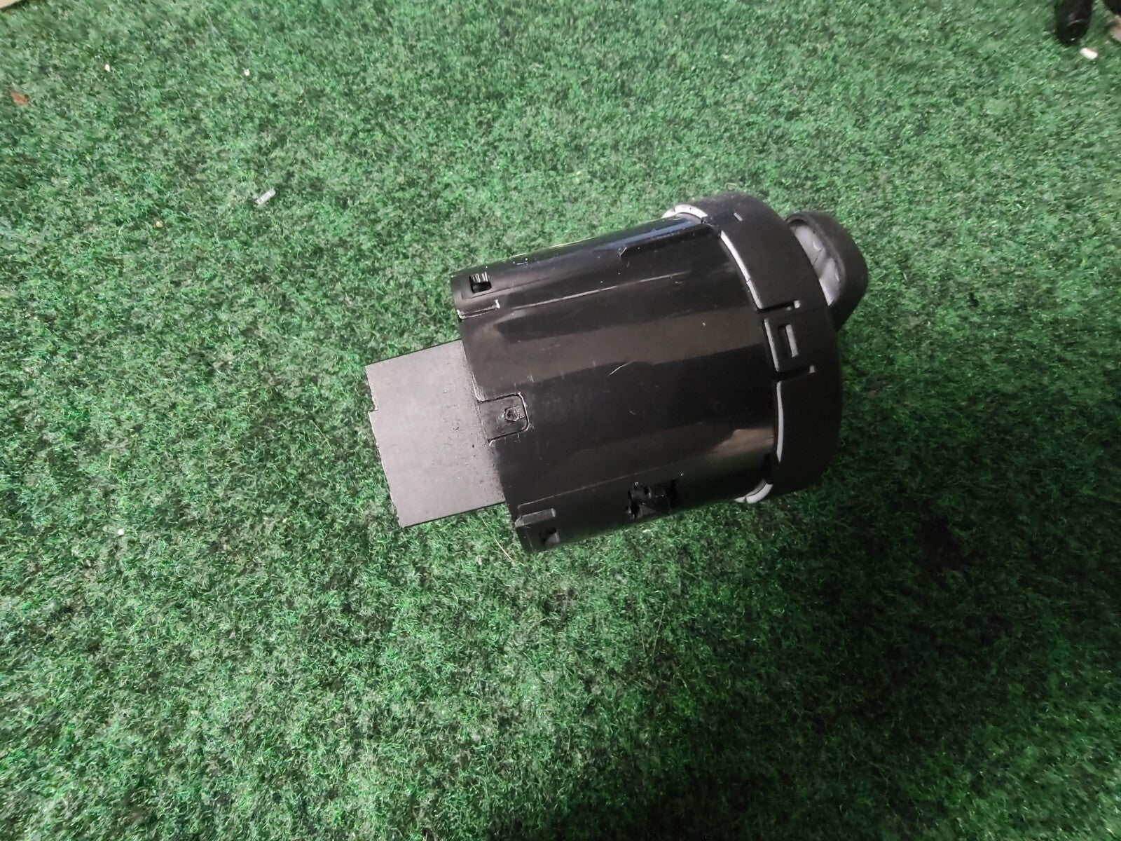 Genuine Headlight Switch For Dodge Grand Caravan Chrysler 300 Town & Country 5L5