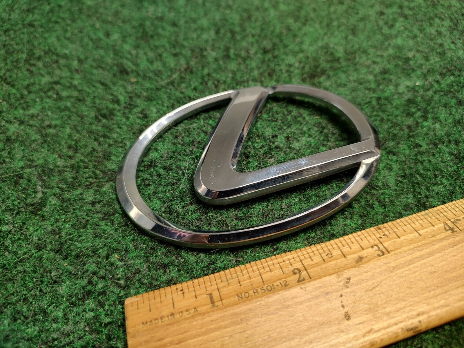 1992 1993 1994 1995 1996 96 Lexus ES300 Rear Trunk Badge Emblem 2198 OEM 1S2