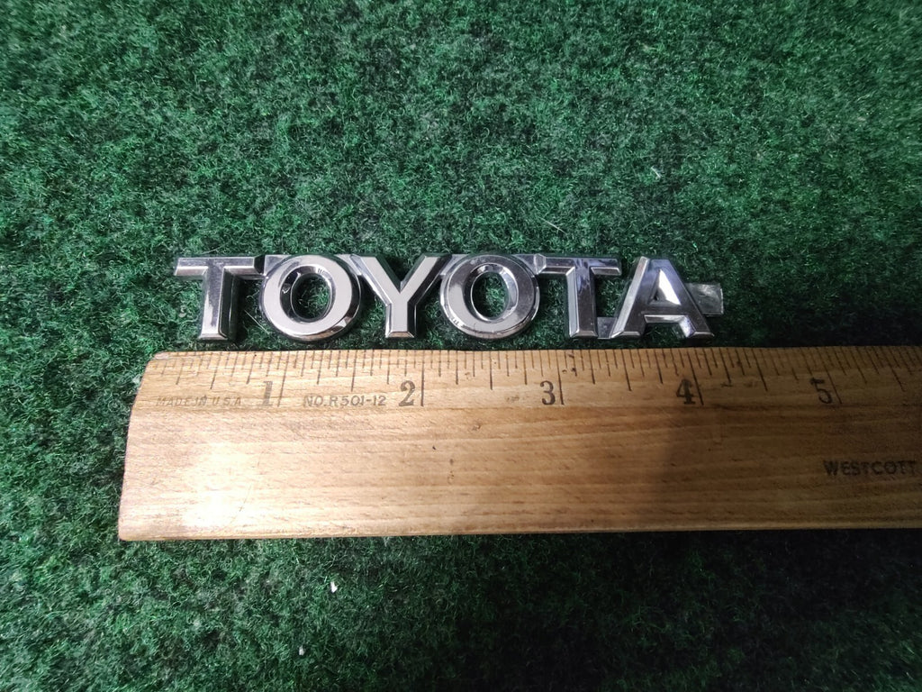 Toyota Rear Trunk Lid Emblem Name Plate Nameplate Chrome OEM Crack 1S6