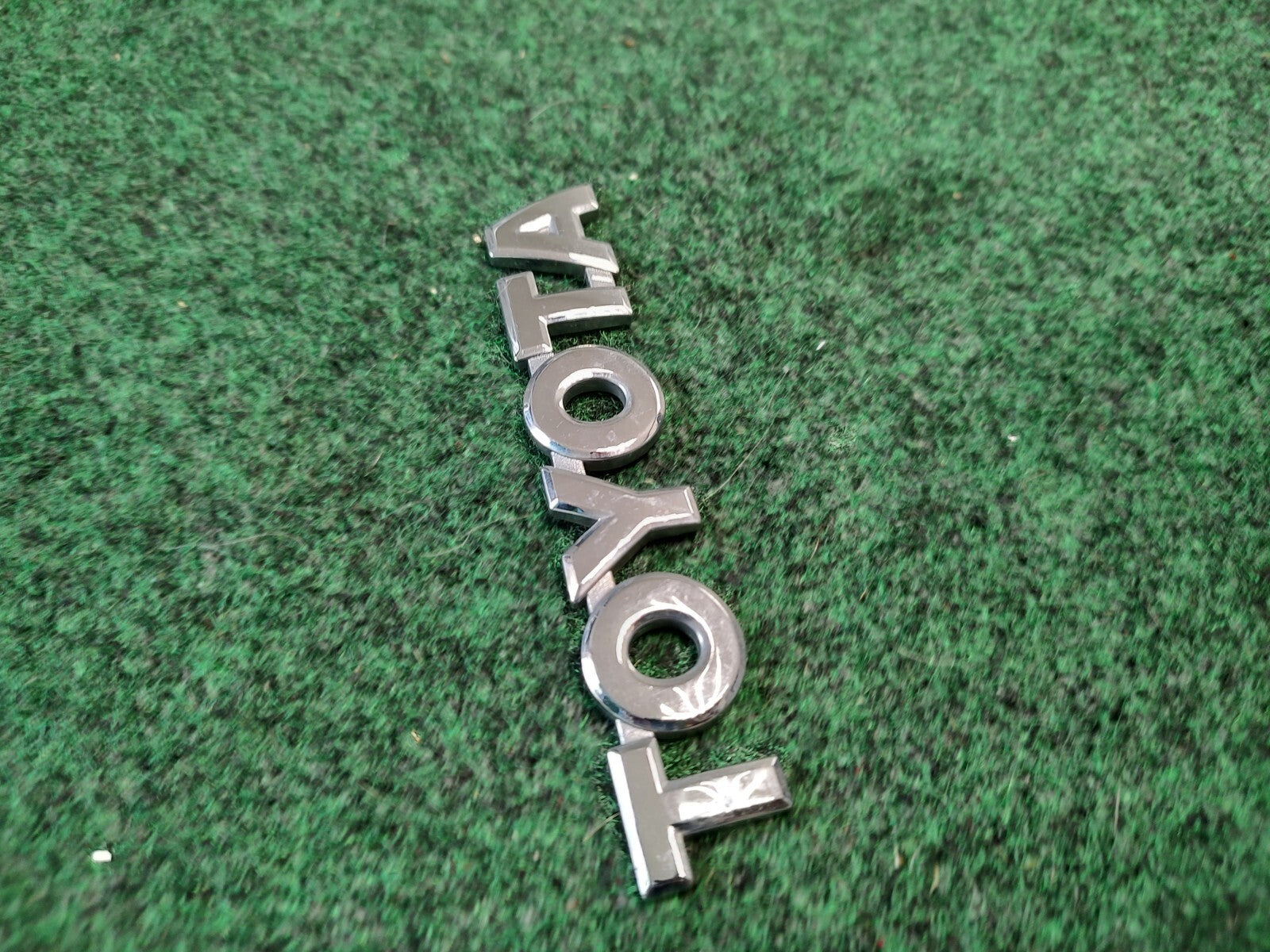 2003-2008 Toyota Matrix Liftgate Emblem Logo OEM 75441-02070 Trunk Rear 1S4