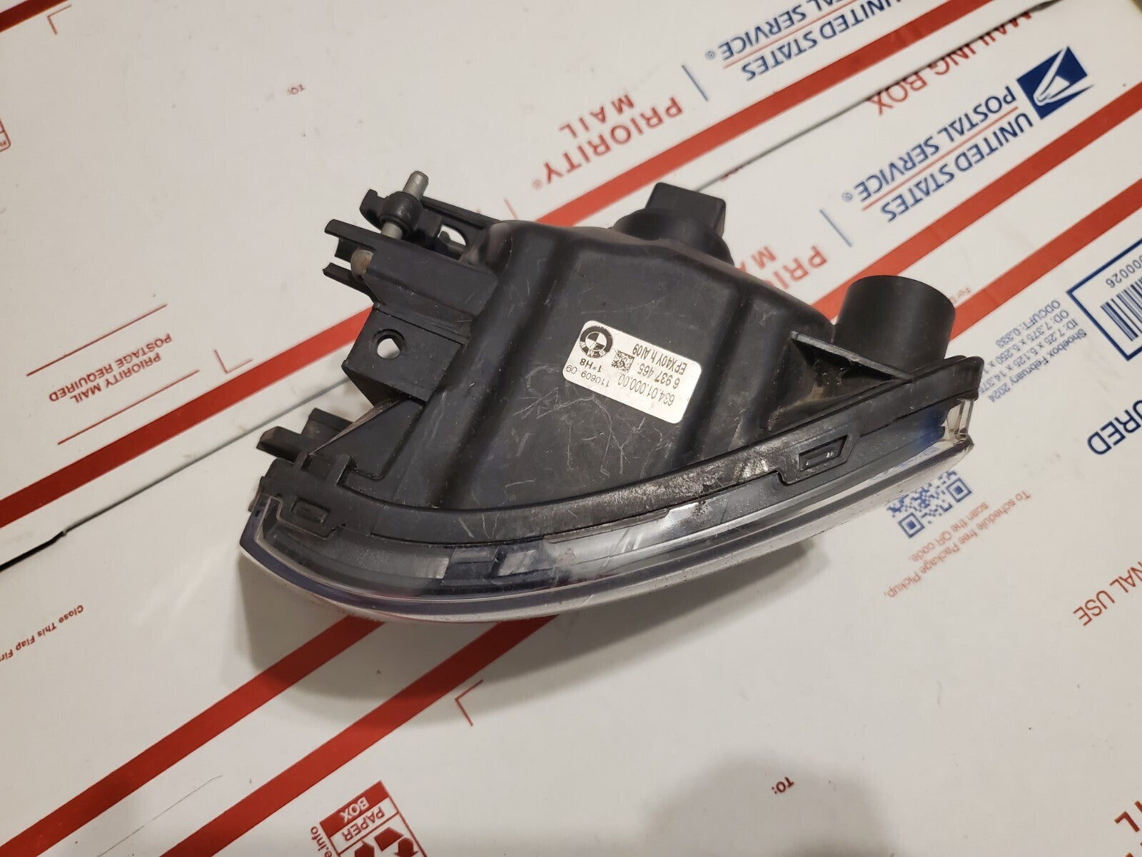 OEM | 2007 -- 2011 BMW 3 Series Coupe (E92) Fog Light Left Driver 6 937 465 CB1
