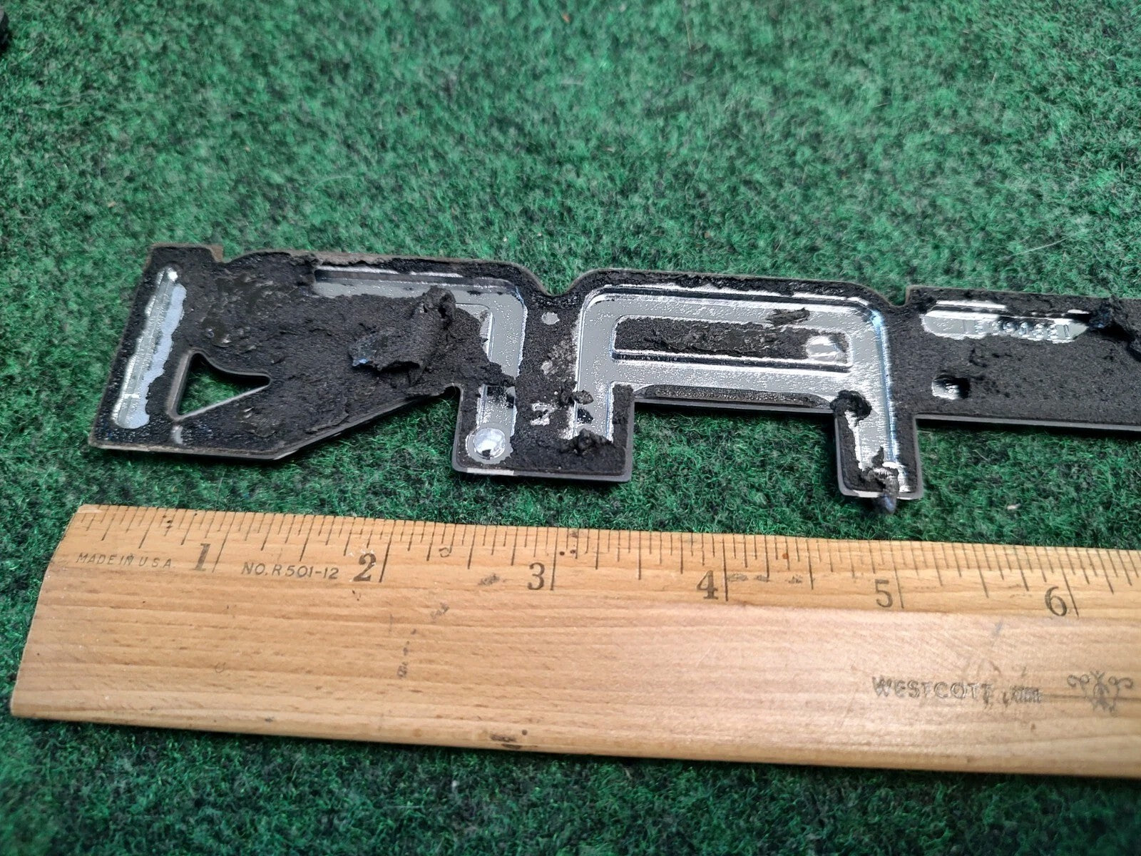1995-2005 GMC Safari Rear Door Emblem Badge Logo Nameplate Name 15690681 2S2