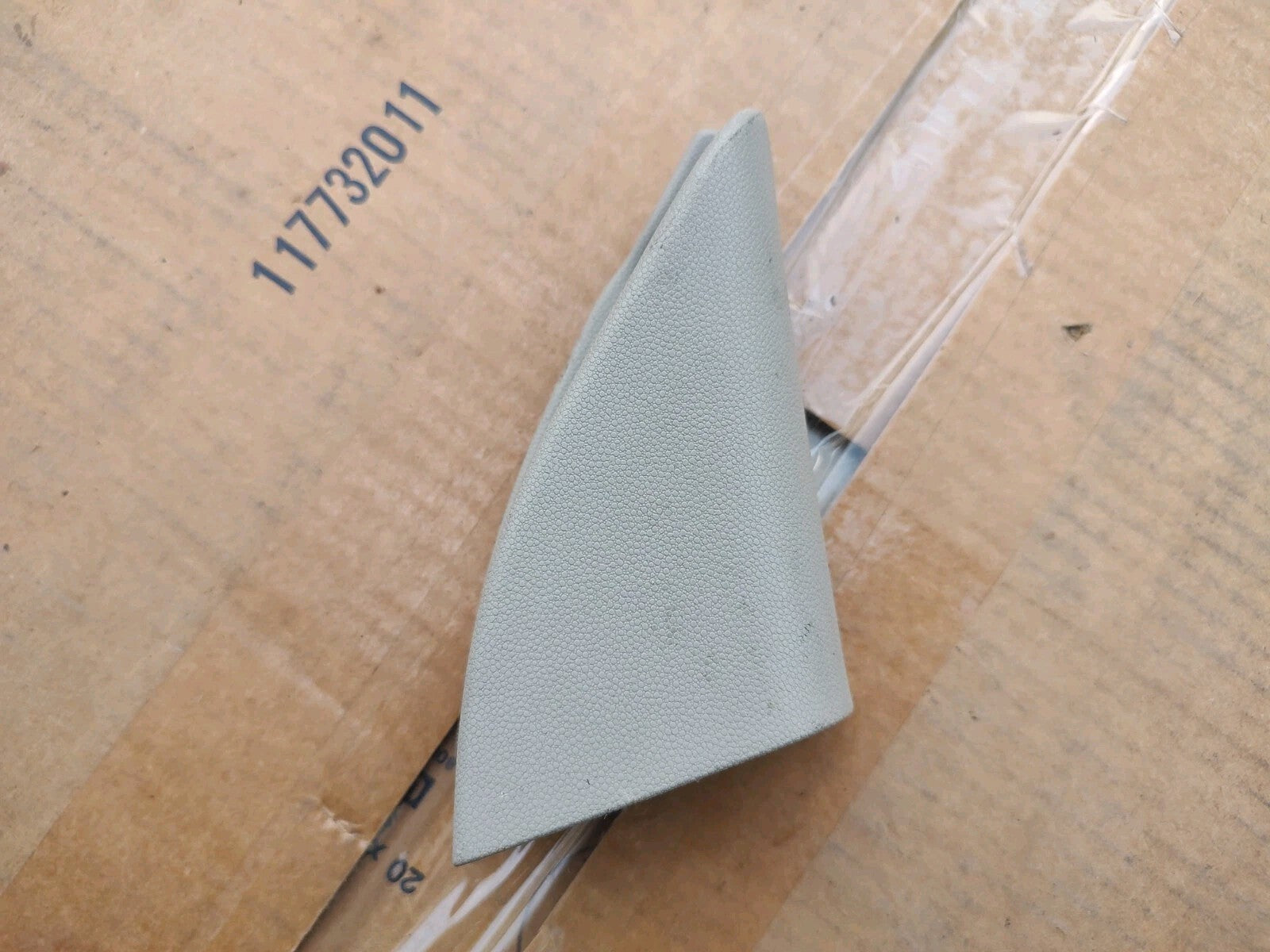2008-2012 FORD ESCAPE MIRROR TRIM COVER P/N 8L84-17D698-AFW GENUINE OEM LT3