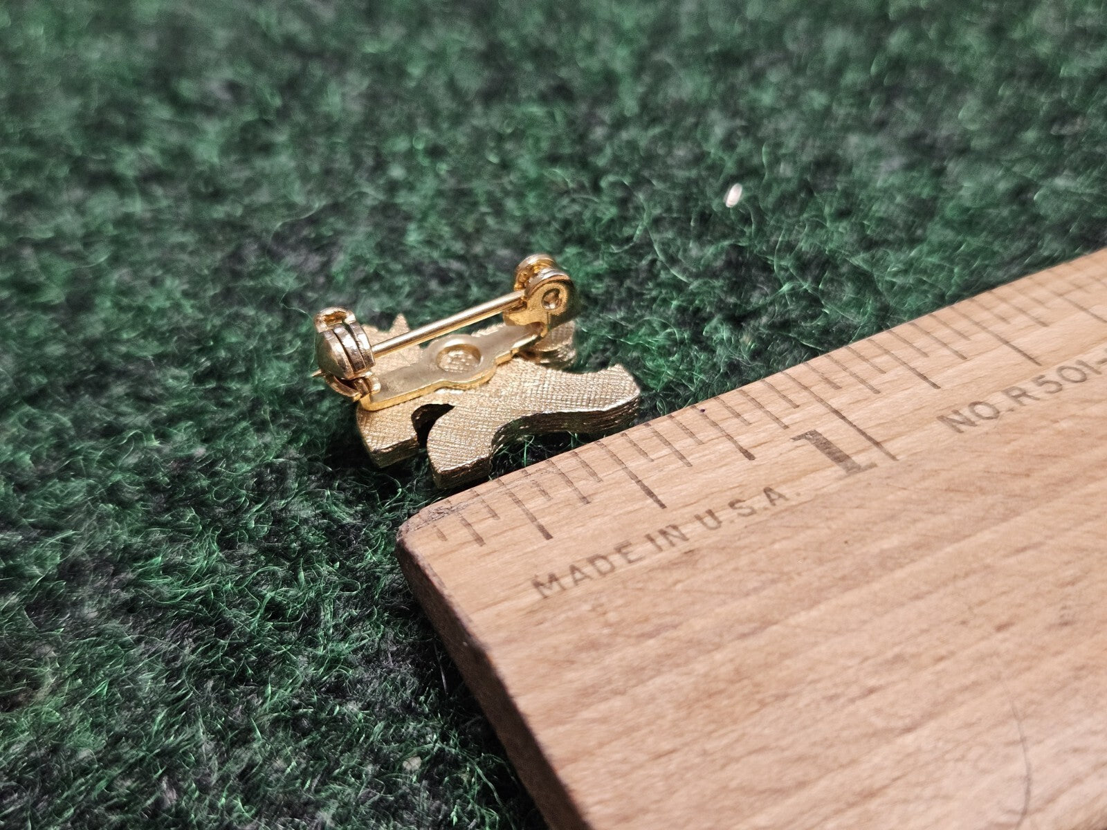 Vintage Brunswick Bowler Man Bowling 200 Club Gold Tone Lapel Pin