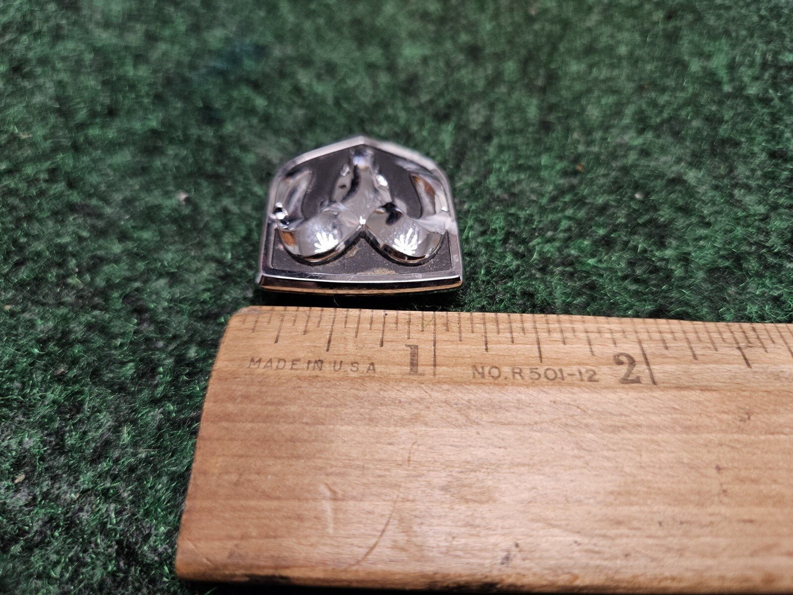 DODGE STEERING WHEEL EMBLEM RAM 1500 2500 CHARGER NITRO DURANGO OEM 5M9