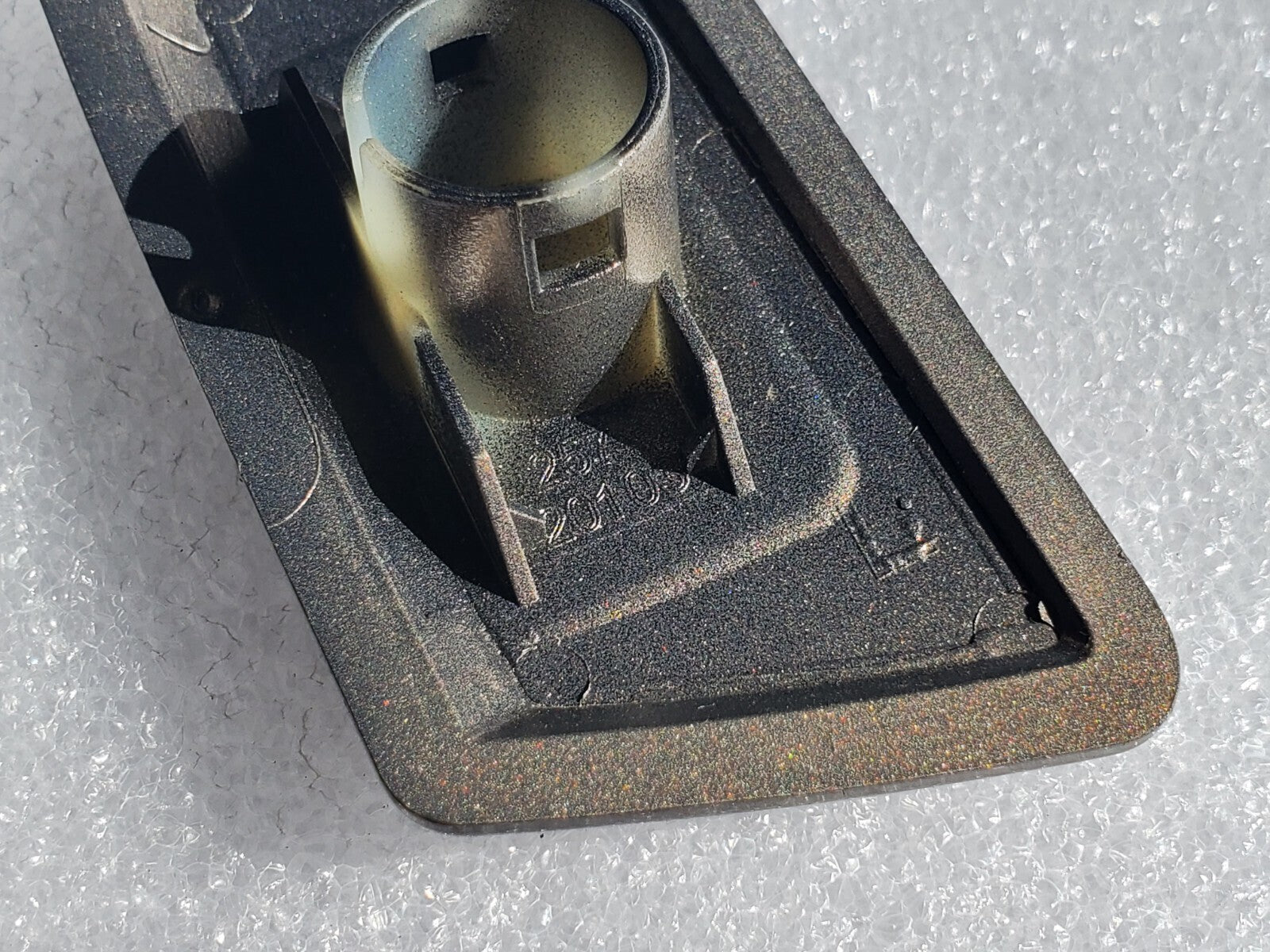04-09 Cadillac SRX Bumper Headlight Washer Cap Cover LH Driver Beige/Tan 1L8