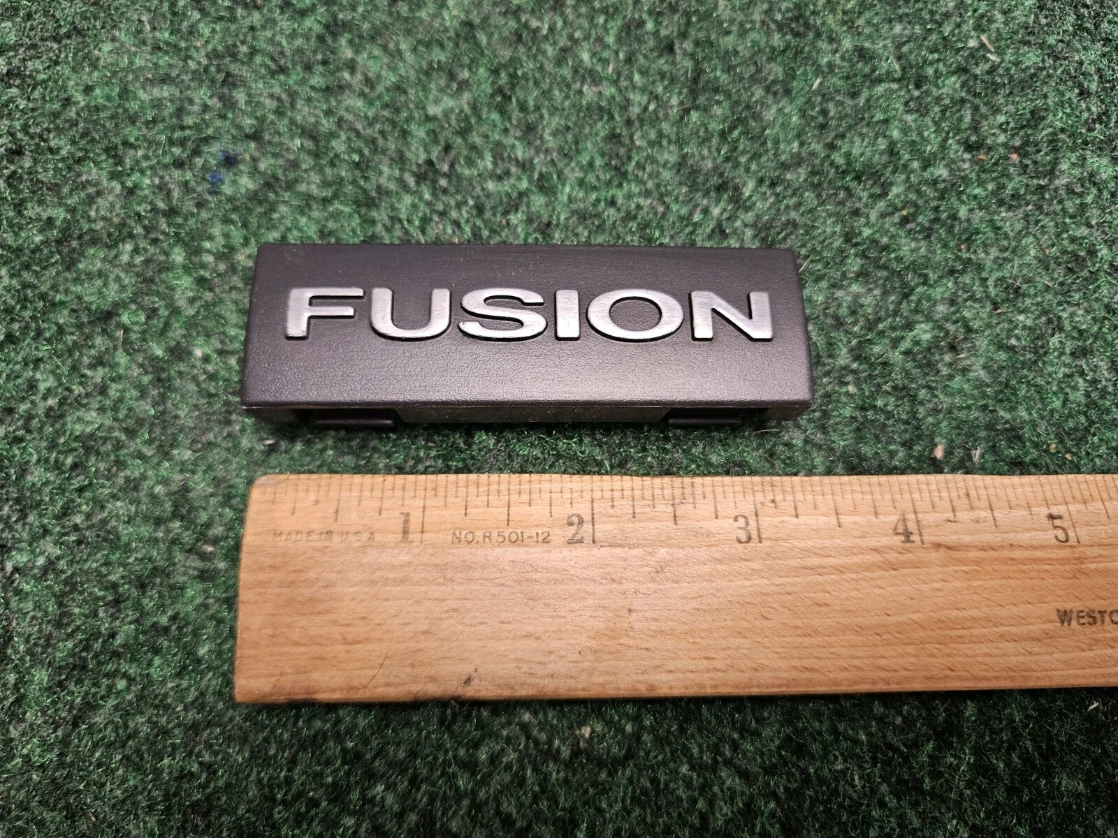 2006-2009 FORD FUSION DASH EMBLEM LOGO BADGE SYMBOL USED OEM 5M2