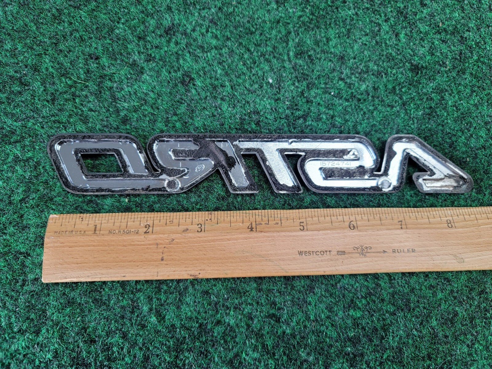1996-2005 CHEVROLET Astro Van Rear Emblem Badge Logo Nameplate 15724741 OEM 1M1