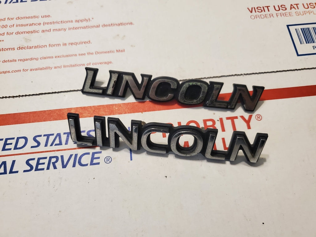 (2) Lincoln OEM Chrome Black Emblem Badge Logo Name 4L6