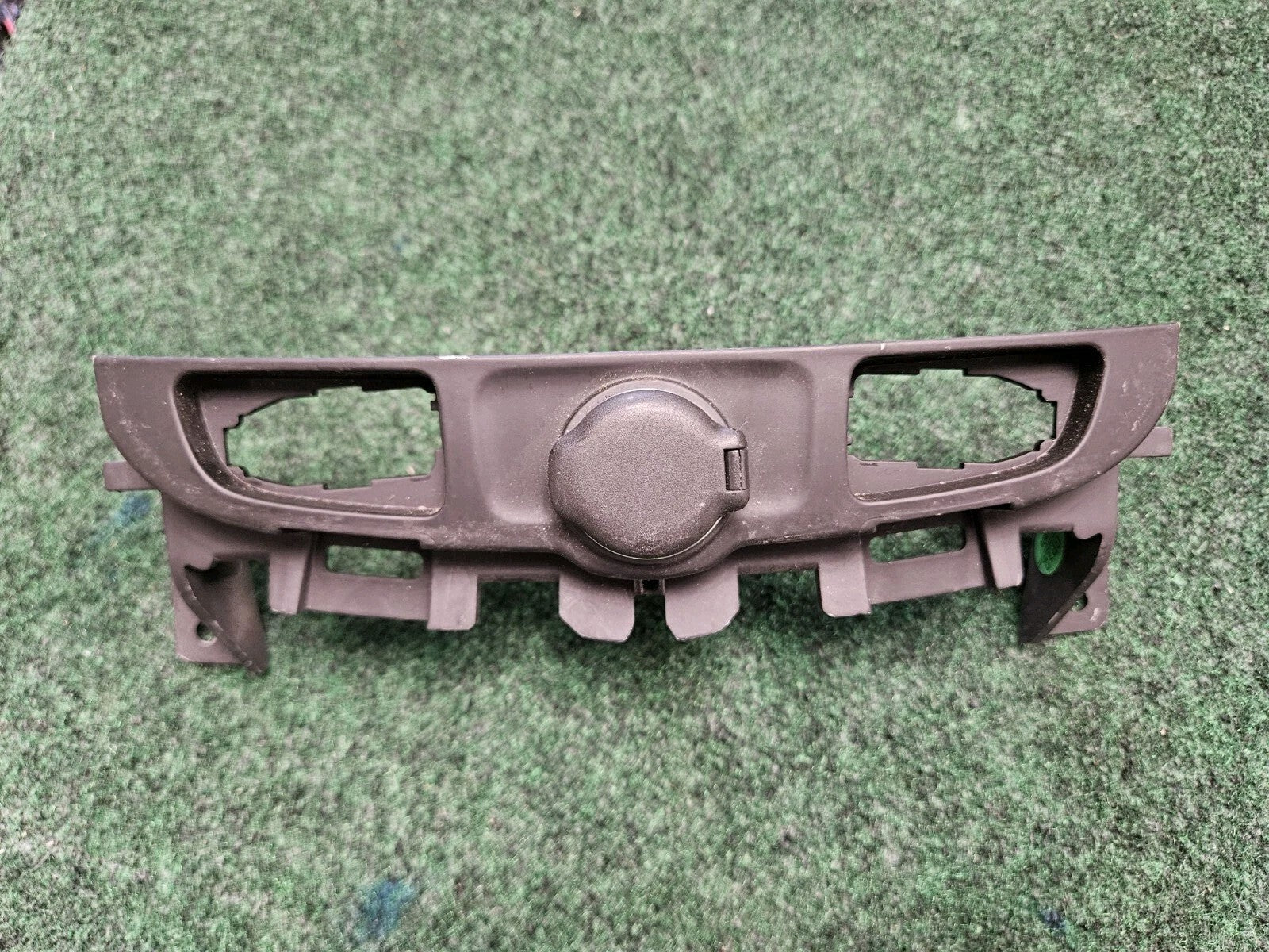 2013-2015 Chevy Malibu Dash Emergency Hazard & Traction Switch Trim Only OEM 6M2