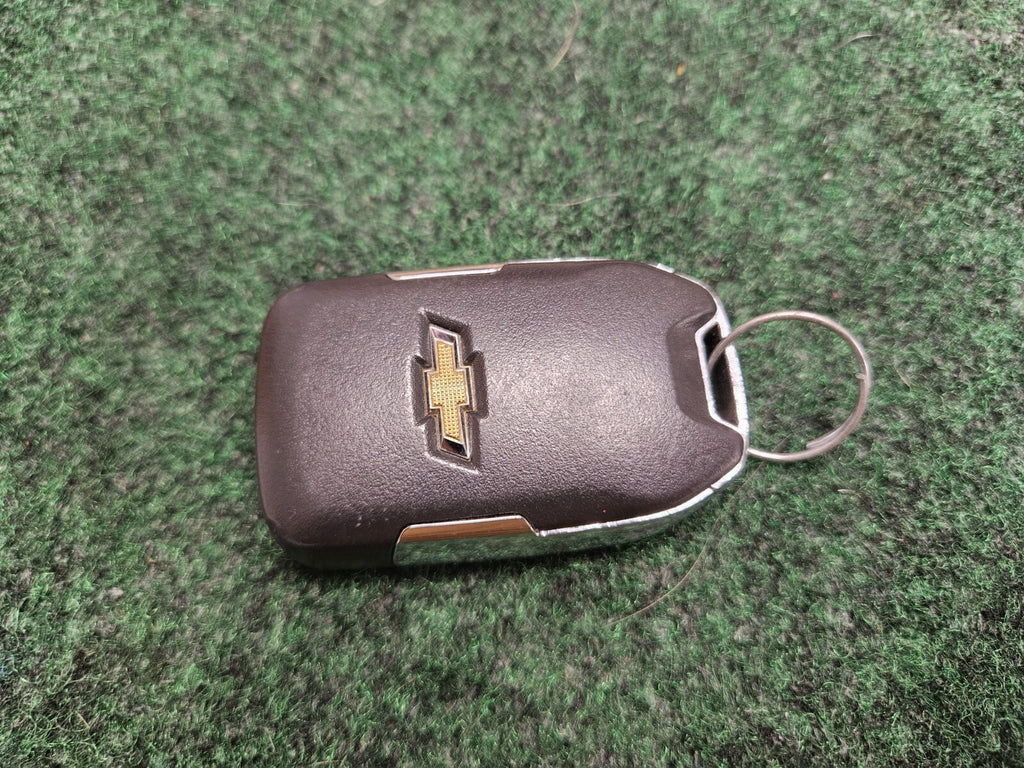 OEM GMC HYQ1AA Key Fob with 6 Buttons KeyFob Keless Entry Used Key Is Cut 7S5