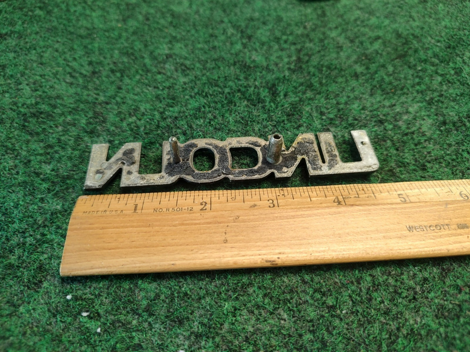 Lincoln OEM  Plastic Vintage Emblem Badge Logo Nameplate Name Plate 3S8