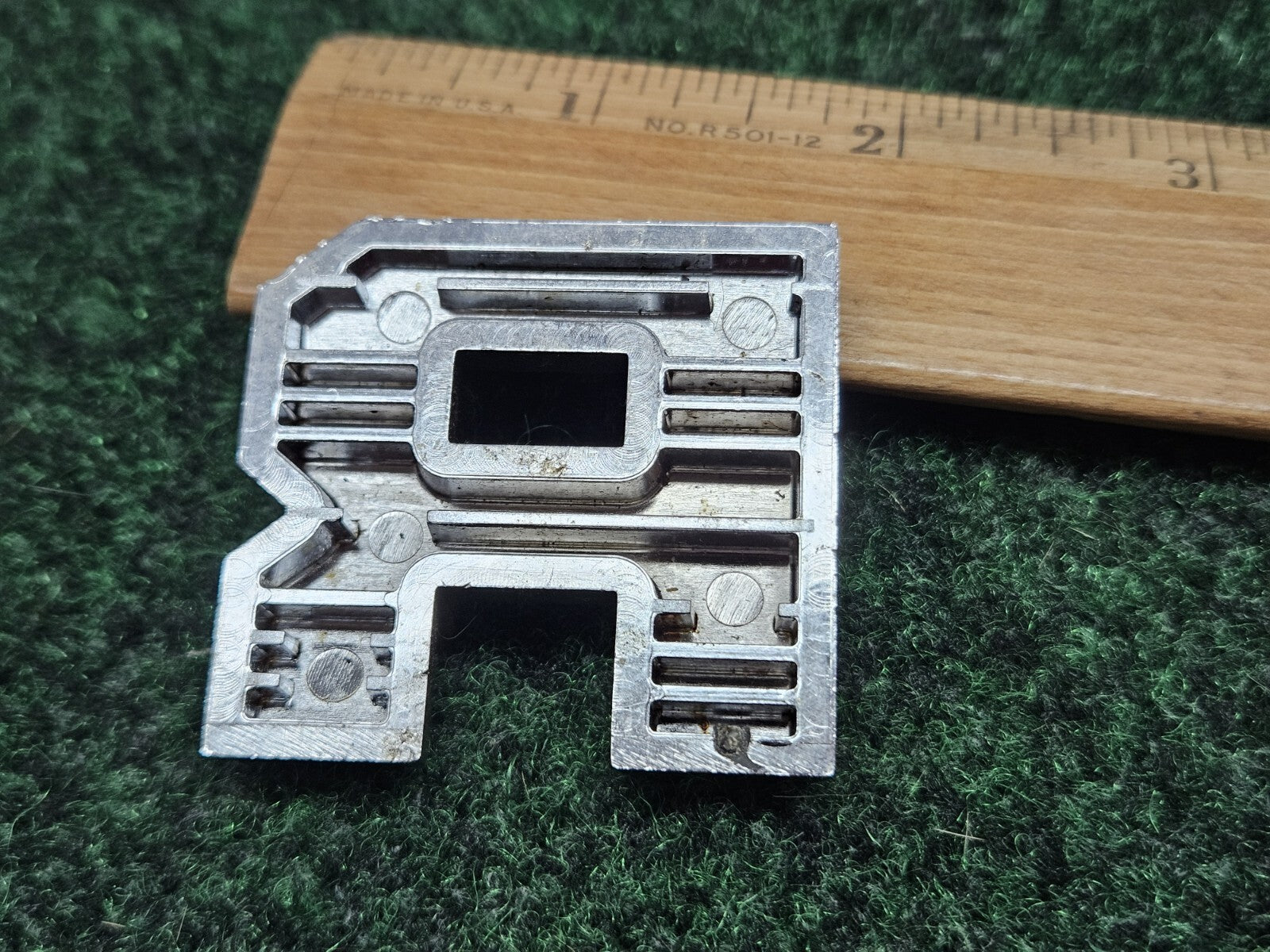 OEM "R" Chrome Individual Letter Lettering Emblem Badge Logo Nameplate 1.6"  7S6
