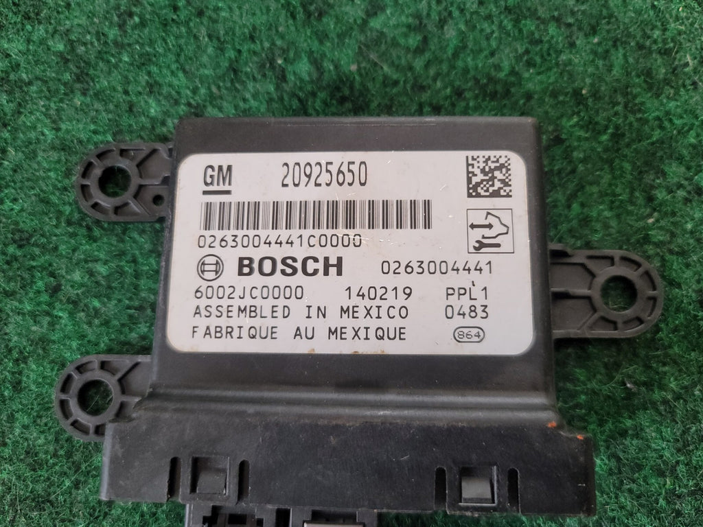 11-15 CHEVY VOLT DRIVER ASSIST PARKING CONTROL MODULE 20925650 9L7