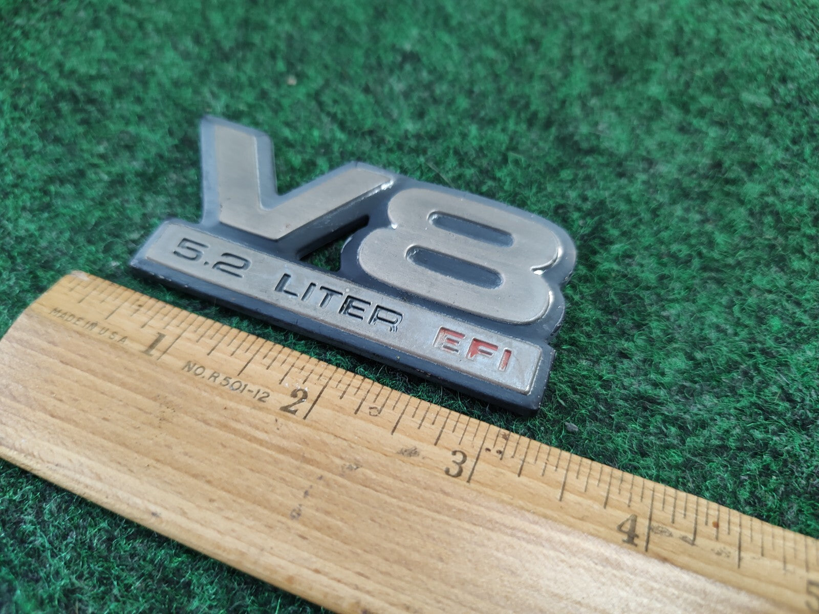 Dodge Dakota V8 5.2 LITER EFI Original Plastic OEM Emblem Badge 4S1