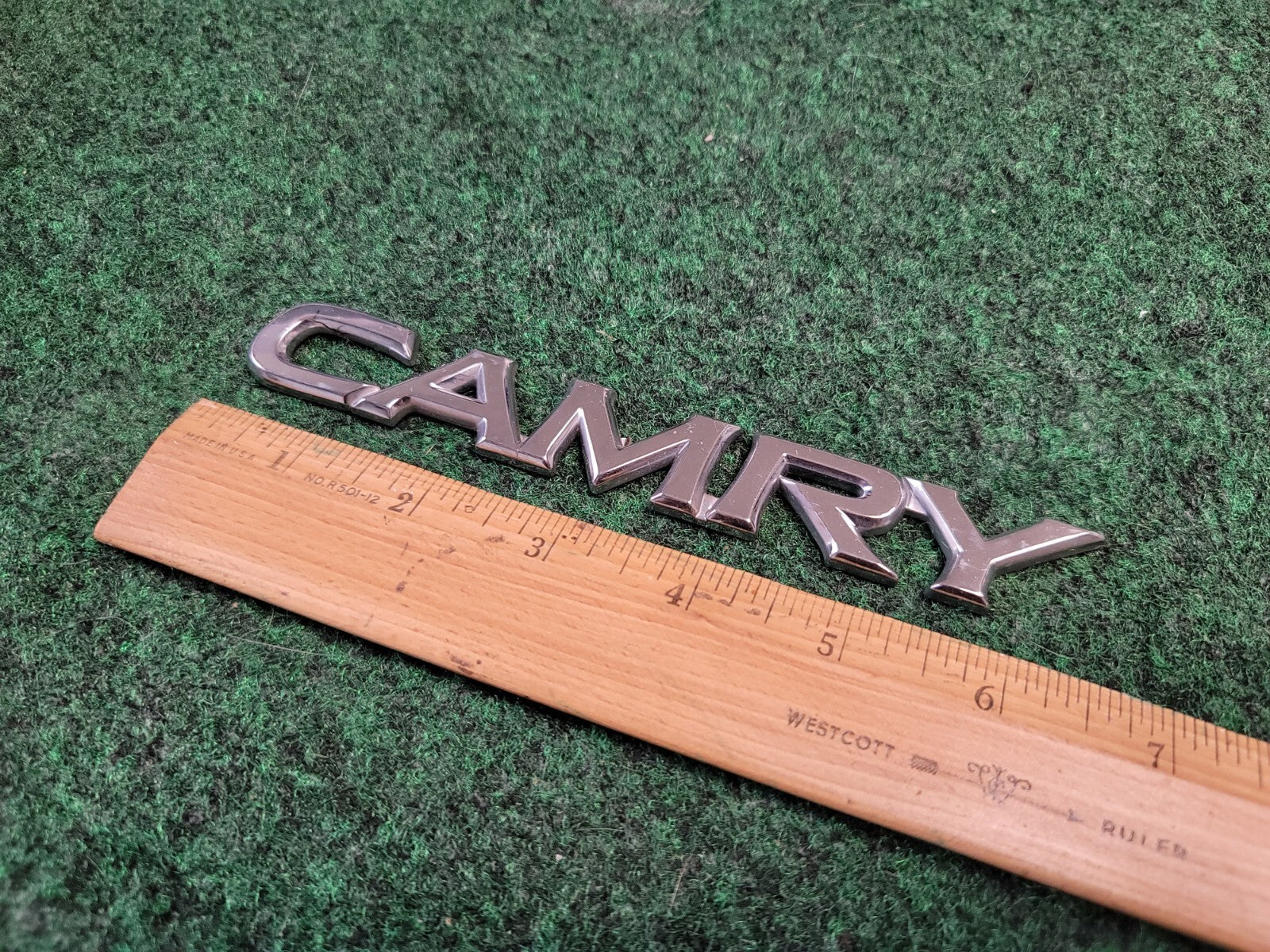 1997-2001 Toyota Camry Emblem Letters Logo Badge Trunk Lid Rear Chrome OEM 1M8