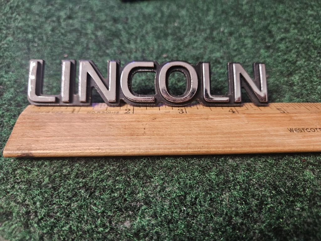 Lincoln OEM  Plastic Vintage Emblem Badge Logo Nameplate Name Plate 4.75" 4M8
