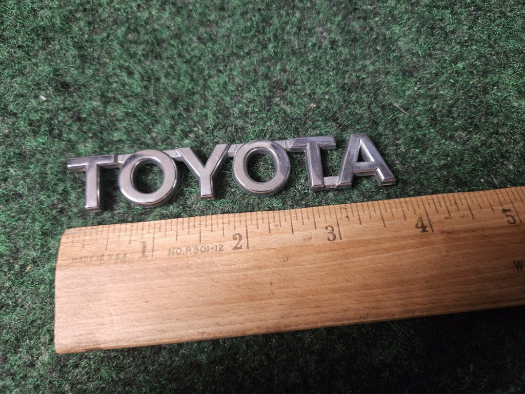 Toyota Avalon Rear Trunk Lid Emblem Name Plate 4" Chrome OEM 3M2